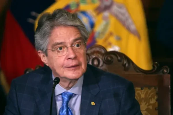 Colombia y Perú venderán electricidad a Ecuador, en medio de una crisis energética y racionamientos