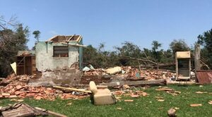 El día después del tornado: familias quedaron sin nada y claman ayuda - Oasis FM 94.3