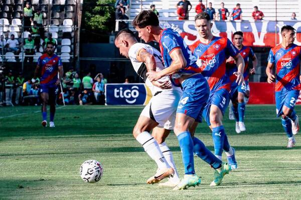 Clásico empate •