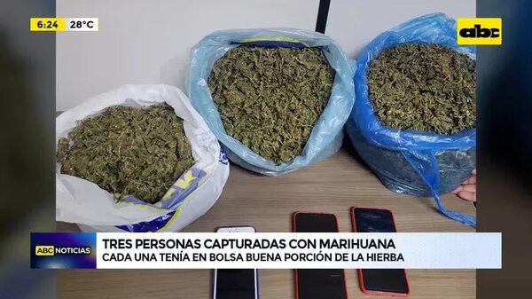 Video: tres personas capturadas con marihuana - ABC Noticias - ABC Color