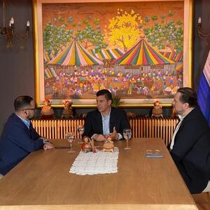 Peña habla sobre una “agenda positiva” en EE.UU. y el trabajo de la embajada paraguaya en Washington - trece