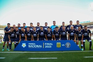 Versus / Independiente Rivadavia logra un histórico ascenso con Alex Arce como gran figura