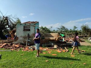 Tornado en Cordillera: siguen recabando datos sobre daños en Mbocayaty del Yhaguy - Clima - ABC Color