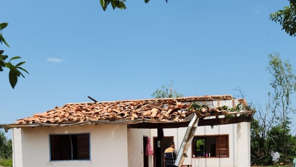 Tornado parecía un "infierno", dice intendente de Mbocayaty del Yhaguy