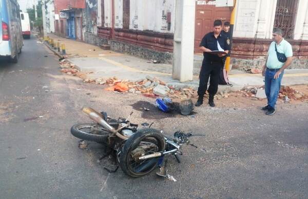 Semáforo descompuesto causa accidente fatal en Luque •