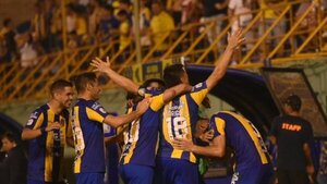 Choque de auriazules en la República