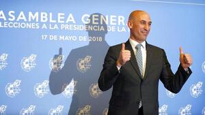 FIFA suspende durante tres años a Luis Rubiales