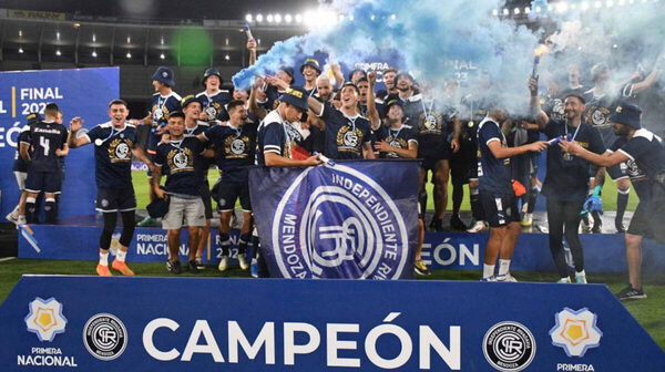 Independiente Rivadavia con el paraguayo Alex Arce logró el ascenso a la Primera División de Argentina