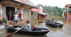 La Nación / Crecida aguas abajo de Itaipú ya derivó en 70 familias damnificadas en Ciudad del Este