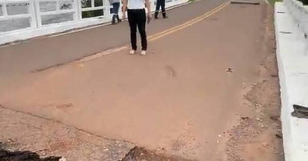 La Nación / Urgen reparación de puente dañado por temporal en Mbocayaty del Yhaguy