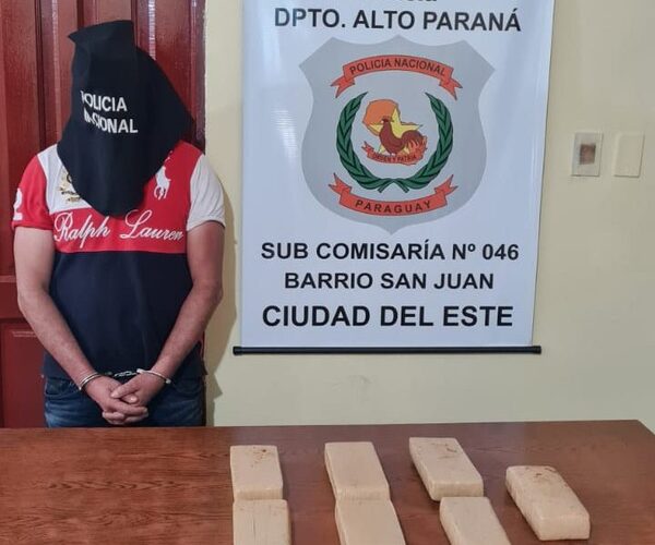 Buscado por la justicia circulaba en vehículo hurtado y con droga