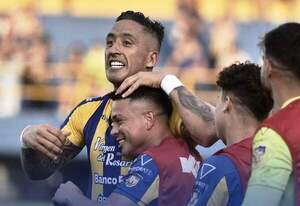 Luqueño festeja en la República •