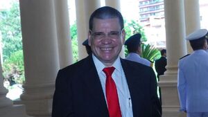 Senador cartista adelanta que buscarán otro momento para aumento de salarios