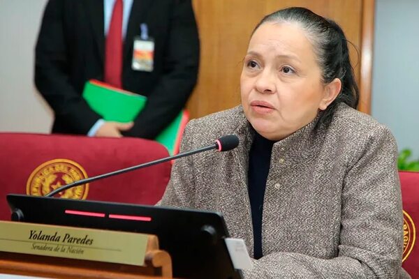 Desestiman denuncia de Yolanda Paredes contra Bogarín González - Política - ABC Color
