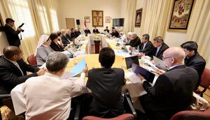 Obispos piden a Santiago Peña que no olvide a los pobres - Política - ABC Color