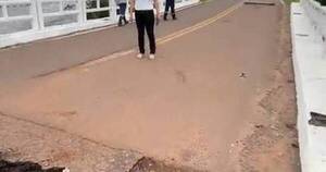 La Nación / Urgen reparación del puente dañado