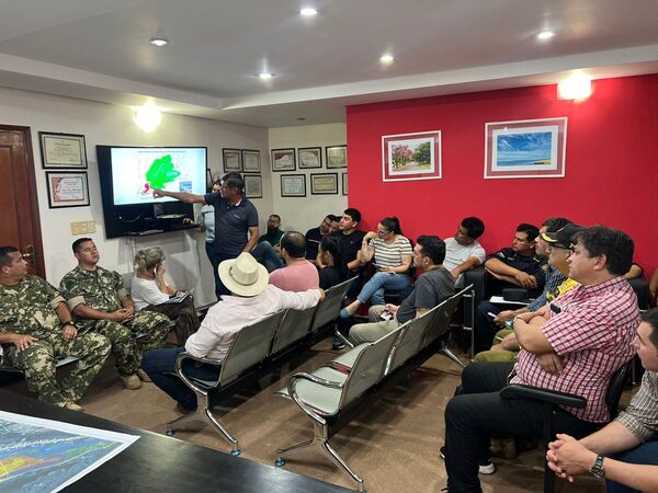 EBY presta ayuda al Centro de Operaciones de Emergencia de Ayolas