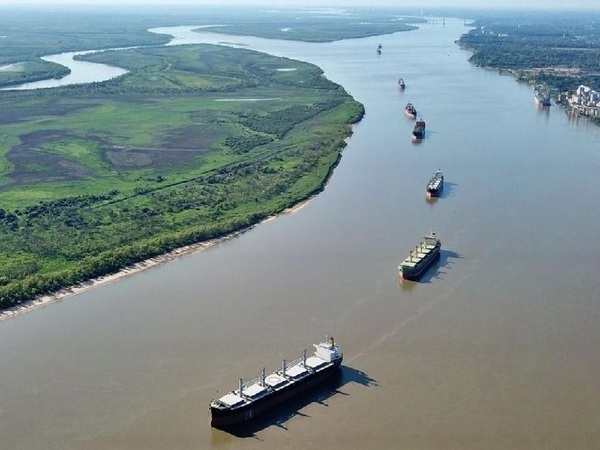 Justicia argentina da la espalda a suspensión de cobro del peaje en la hidrovía por parte de empresas paraguayas - La Tribuna