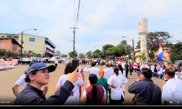 Médicos de Alto Paraná inician movilizaciones en rechazo al aumento salarial a legisladores – Diario TNPRESS