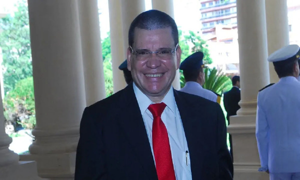 Adelantan que buscarán otro momento para aumento de salarios, según senador cartista