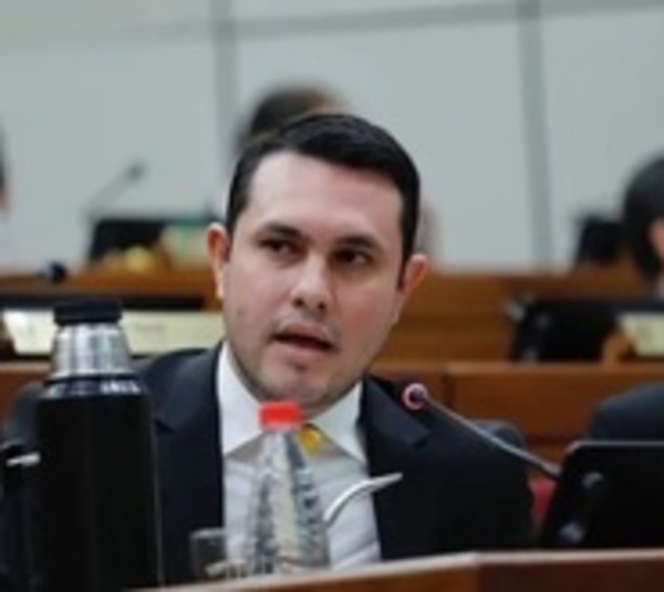 Piden suspensión cautelar de matrícula de abogado de Hernán Rivas - Paraguay.com