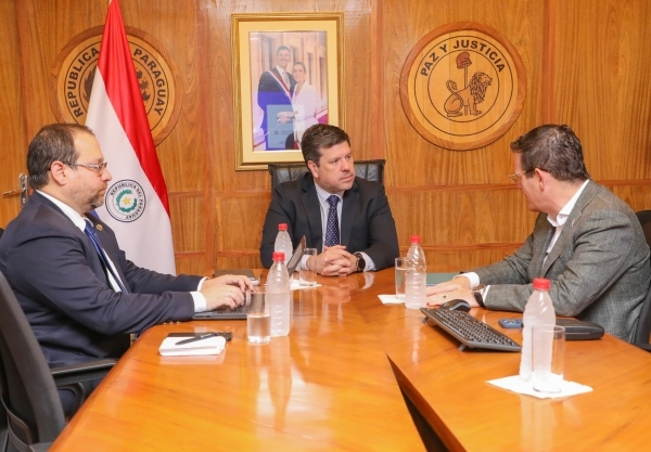 Skytel presenta proyecto de inversi贸n por US$ 60 millones para centro de atenci贸n al cliente - Revista PLUS