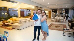 [GALERÍA] ¡Iván Piris mostró cómo es su casa y a su nueva retoñita!
