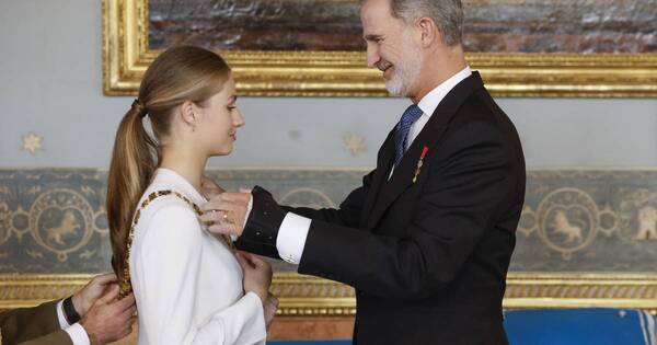 La Nación / Leonor, la futura reina de España juró fidelidad a la Constitución