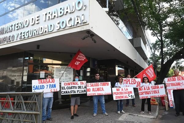 Juez rechaza amparo de ex funcionarios contra Ministerio de Economía y Finanzas - Nacionales - ABC Color