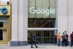 Google defiende ante la justicia su decisi贸n de pagar para ser el buscador predeterminado - Revista PLUS
