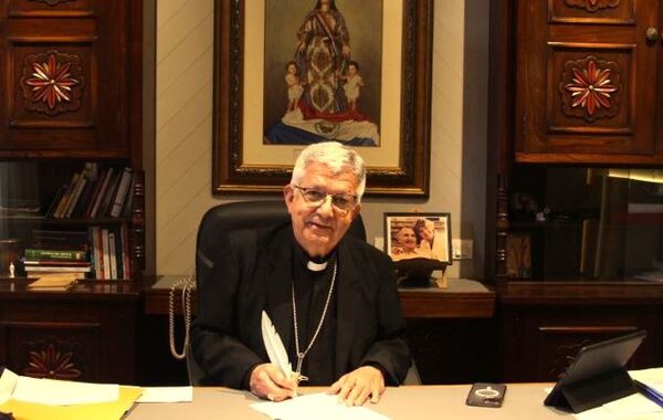 Decreto por el cual se nombra nuevos miembros del Colegio de Consultores de la Arquidiócesis de Asunción - Portal Digital Cáritas Universidad Católica