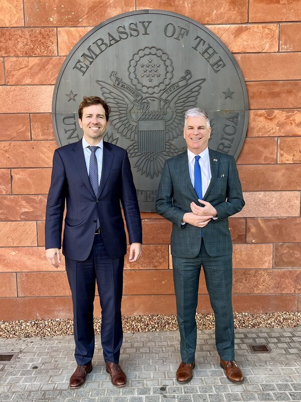 Alto funcionario anticorrupción de los Estados Unidos está en Paraguay - El Trueno