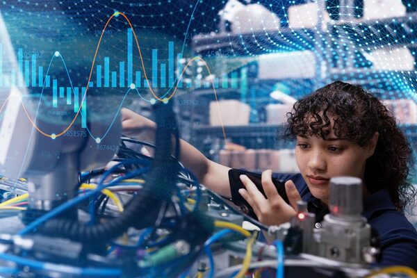 Siemens y Microsoft desarrollar谩n inteligencia artificial para la producci贸n de empresas - Revista PLUS