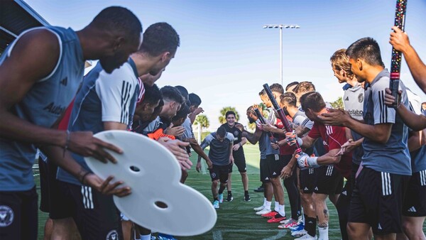 Tata y el Inter Miami celebran con Leo Messi su octavo Balón de Oro