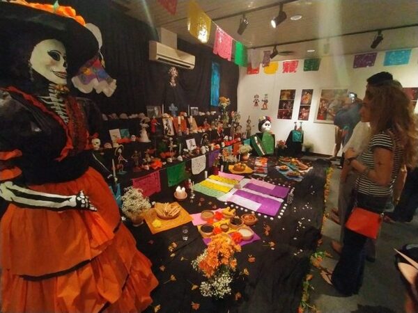 Embajada mexicana invita a celebrar el «Día de los Muertos» este jueves en el CPJ - El Independiente