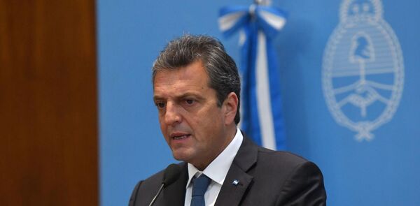 Sergio Massa arremeti贸 contra compa帽铆as petroleras por la aparici贸n "de golpe" del combustible - Revista PLUS