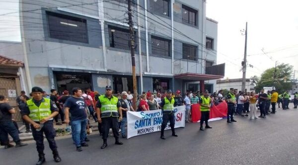 Diario HOY | Guardiacárceles levantan huelga de hambre tras acuerdo con el Gobierno