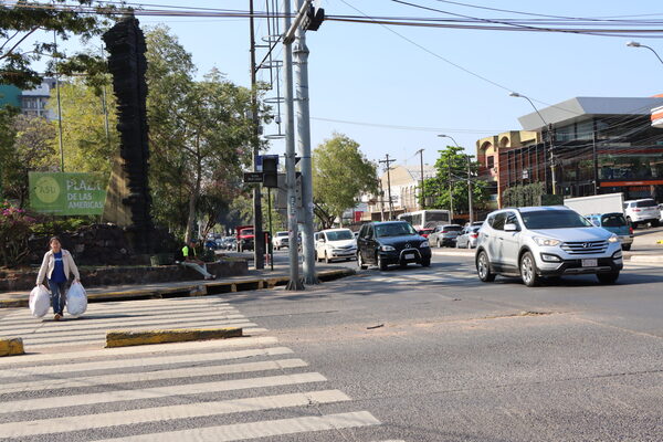 Crecimiento del PIB de Paraguay mantuvo en 4,5%, mientras inflaci贸n se redujo a 3,8% para 2023, seg煤n BCP - Revista PLUS
