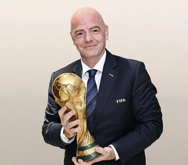 Presi de la FIFA anuncia que Mundial 2034 será organizado por Arabia Saudita