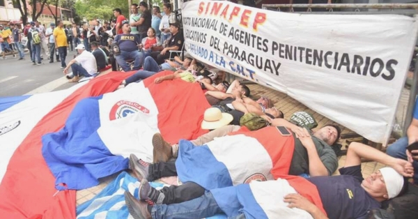Guardiacárceles llegan a un acuerdo con el Ministerio de Justicia y levantan huelga de hambre