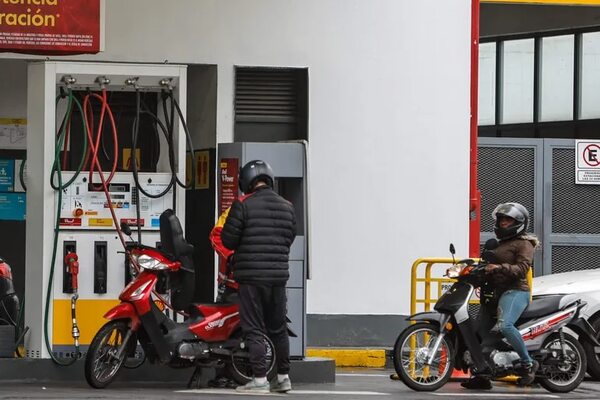 Refinerías de Argentina aseguran que se normaliza el abastecimiento de combustibles - Mundo - ABC Color