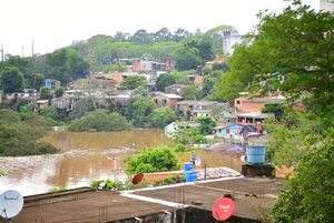 Inundación en descenso en CDE: Itaipú advierte repunte de crecida - ABC en el Este - ABC Color
