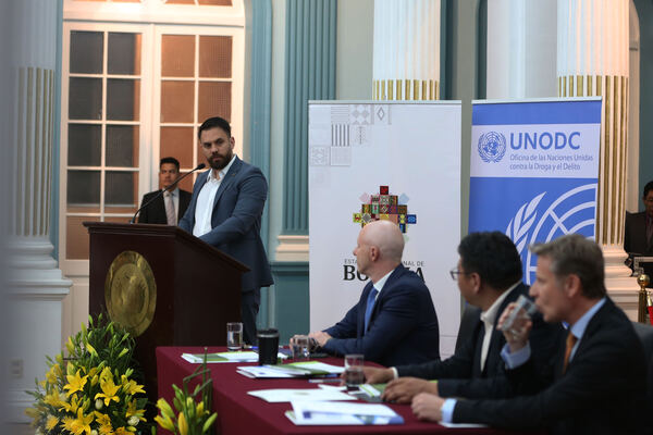 Los cultivos de hoja de coca en Bolivia disminuyeron un 2 % en 2022, según la ONU - MarketData