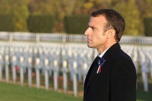 Emmanuel Macron anunció que Francia inscribirá el derecho al aborto en la Constitución - Informatepy.com