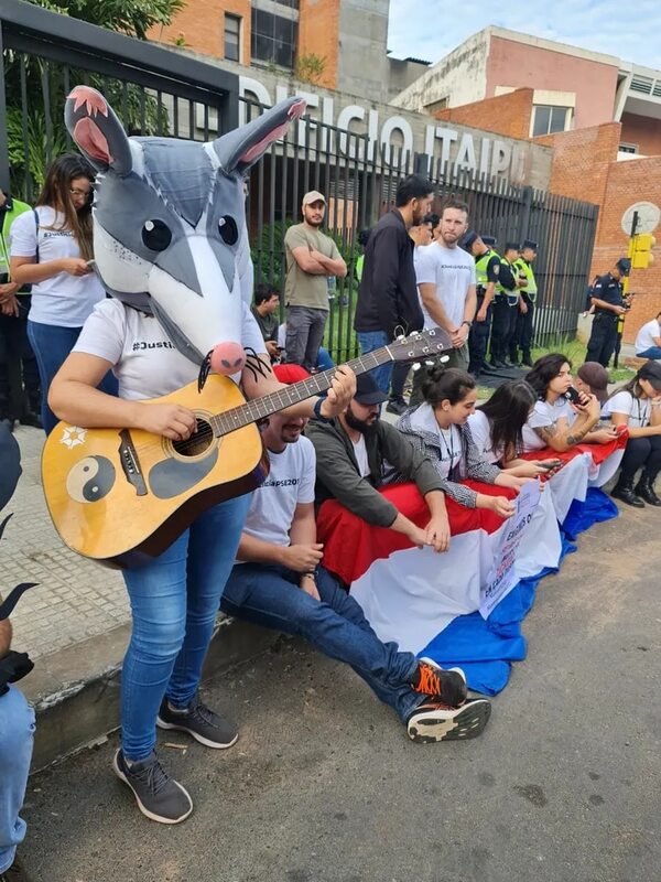 Itaipú: US$ 400.000 costó el concurso que el gobierno de Santiago Peña anuló - Economía - ABC Color