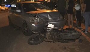 Motociclista murió al ser atropellado por un automóvil en Luque | Telefuturo