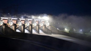Itaipú inició apertura de su vertedero tras aumento del cauce por lluvias - Noticias Paraguay