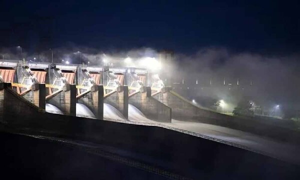 Itaipú inició apertura de su vertedero tras aumento del cauce por lluvias – Prensa 5