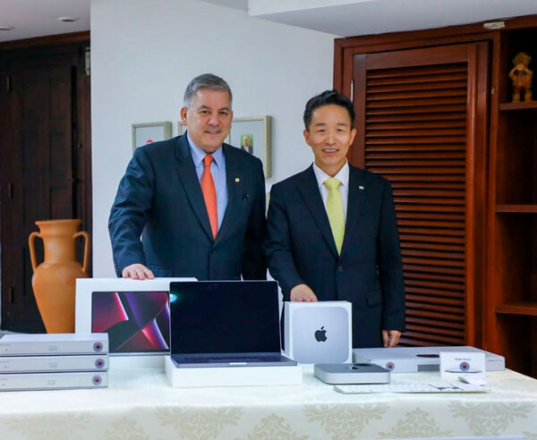 La Cancillería recibe equipos informáticos donados por Corea - .::Agencia IP::.