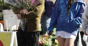 La Nación / ¿Nuevo amor? Rosalía y Jeremy Allen White fueron captados juntos en L.A.